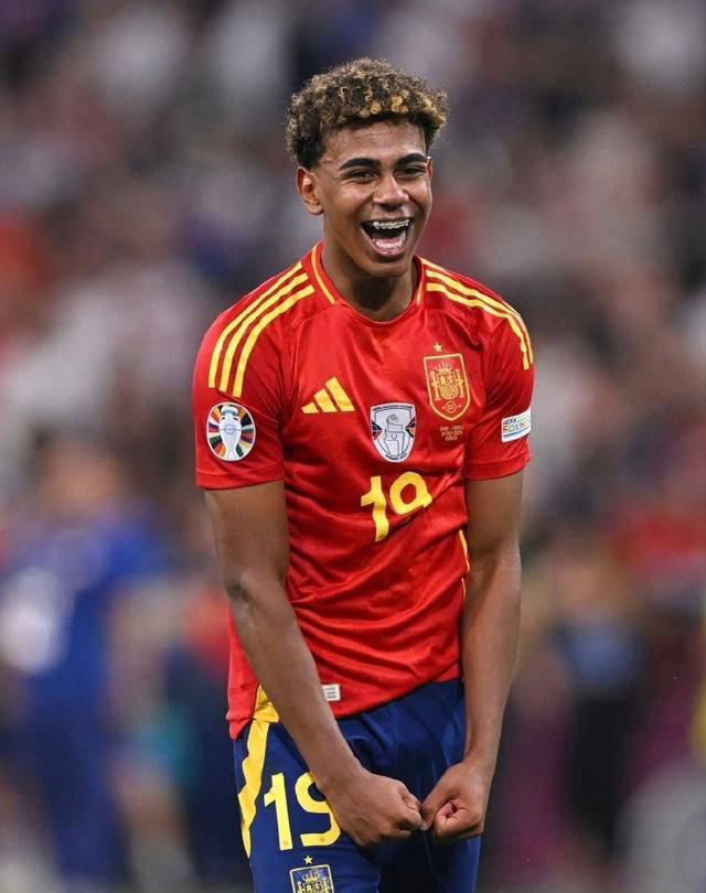 博阿斯祝贺葡萄牙U17夺冠：整个国家和波尔图都无比自豪