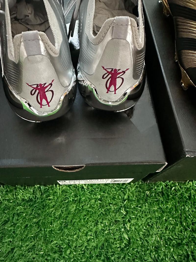 半场战报：迈阿密国际2-0纳什维尔，梅西双响