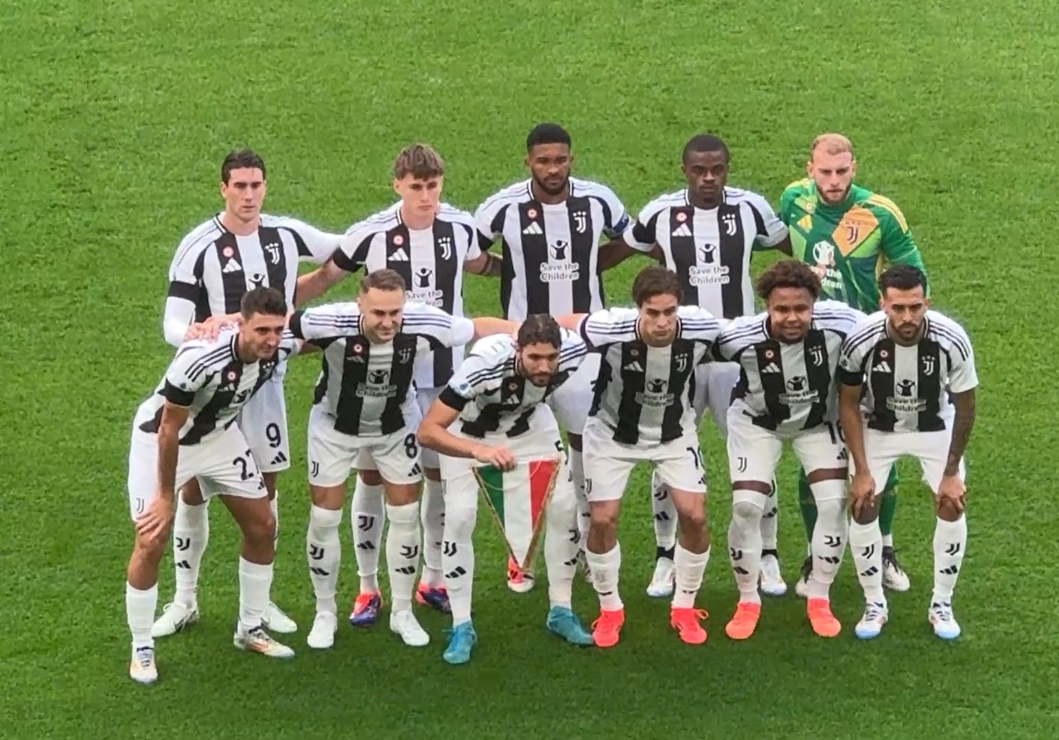 斯帕莱蒂：弗拉霍维奇会缺阵两三个月；我们要赢而且踢得漂亮