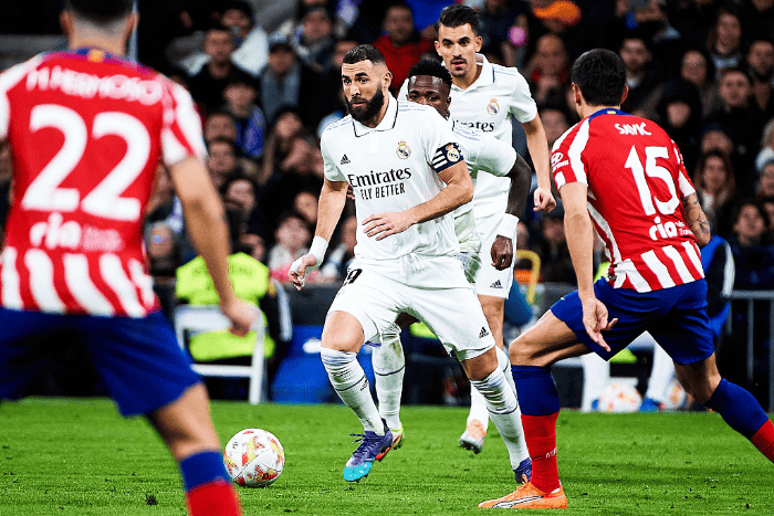 球星抢断后三步上篮太快了