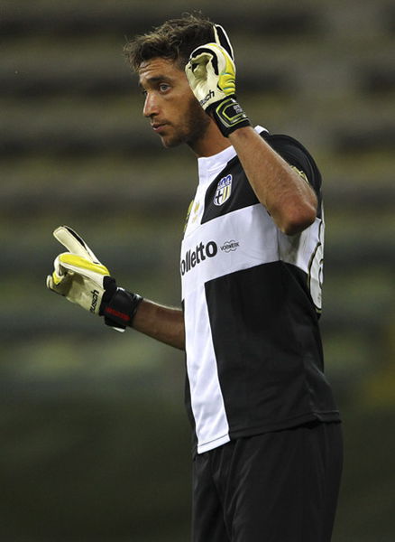 阿斯报：奥布拉克排除重伤可能，但下轮能否出战赫塔菲存疑（阿斯：奥布拉克无大碍，但下轮对赫塔菲出场成疑）