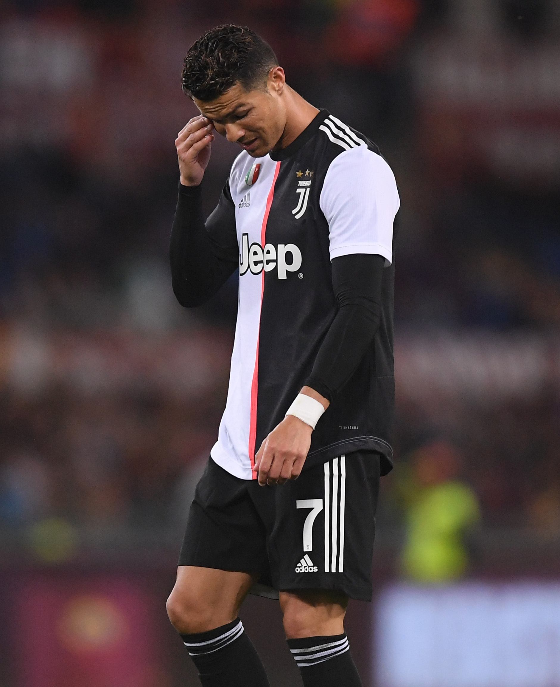 禁区爆射破门，39岁胡尔克达成生涯500球里程碑