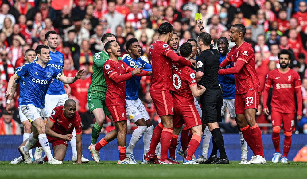 龙塞罗：巴萨这么多年都在演同样剧本，他们给裁判的钱还太少（龙塞罗：巴萨多年如出一辙，连给裁判的钱都嫌少）