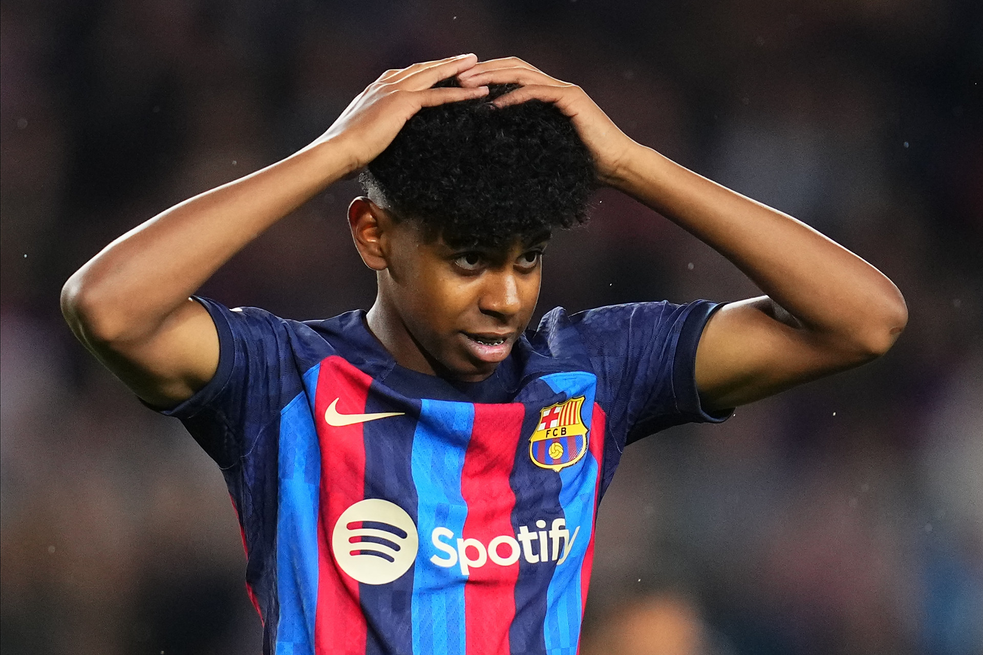 球星生日夜梅开二度，收获双喜